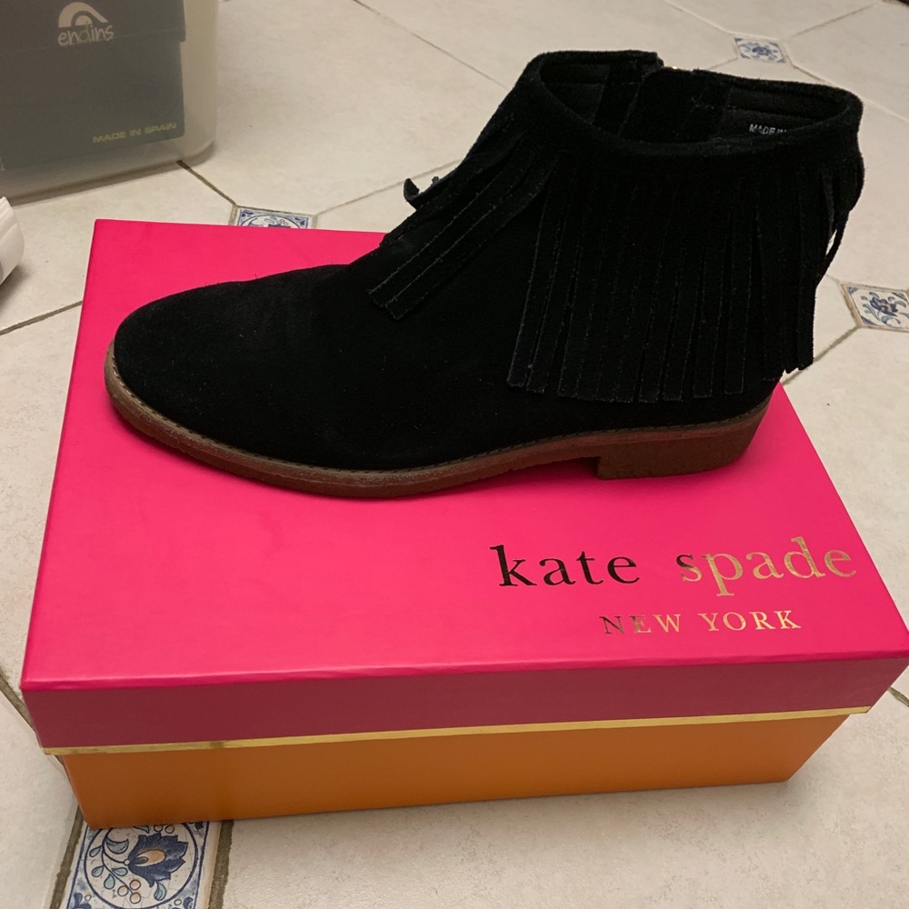 Like new Kate spade fringe suede booties